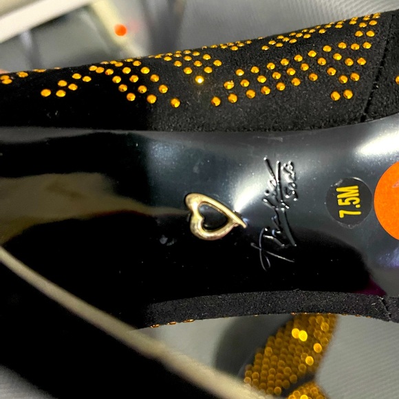 Thalia Sodi gold detail black angle boots. - Picture 10 of 13